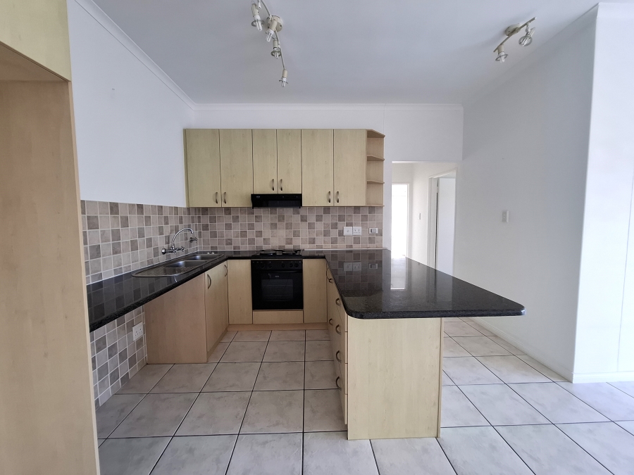 To Let 2 Bedroom Property for Rent in Table View Western Cape